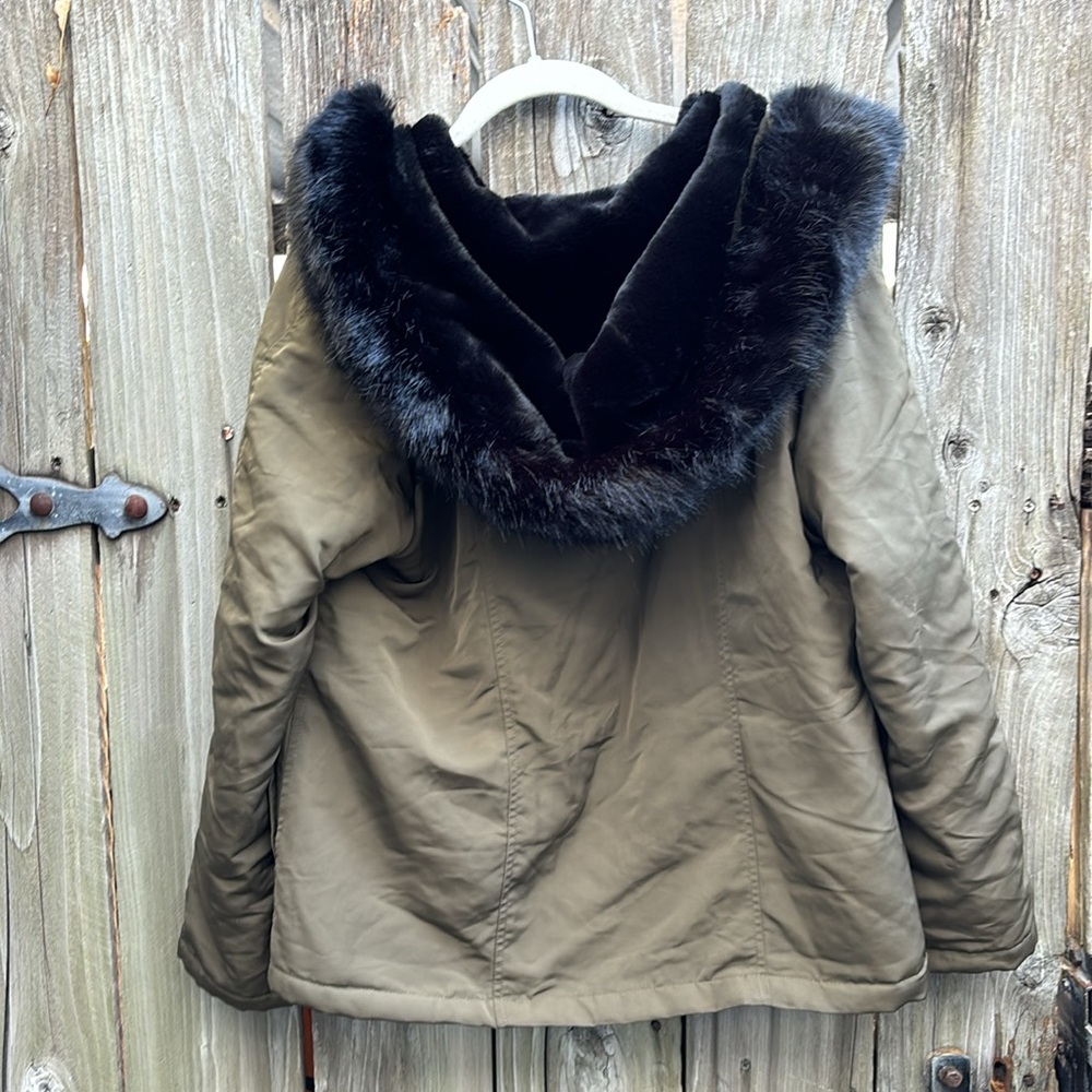 Dylan Tara Zip Up Front Jacket Coat w Black Faux Fur Hoodie Women’s Size Small - Picture 9 of 11